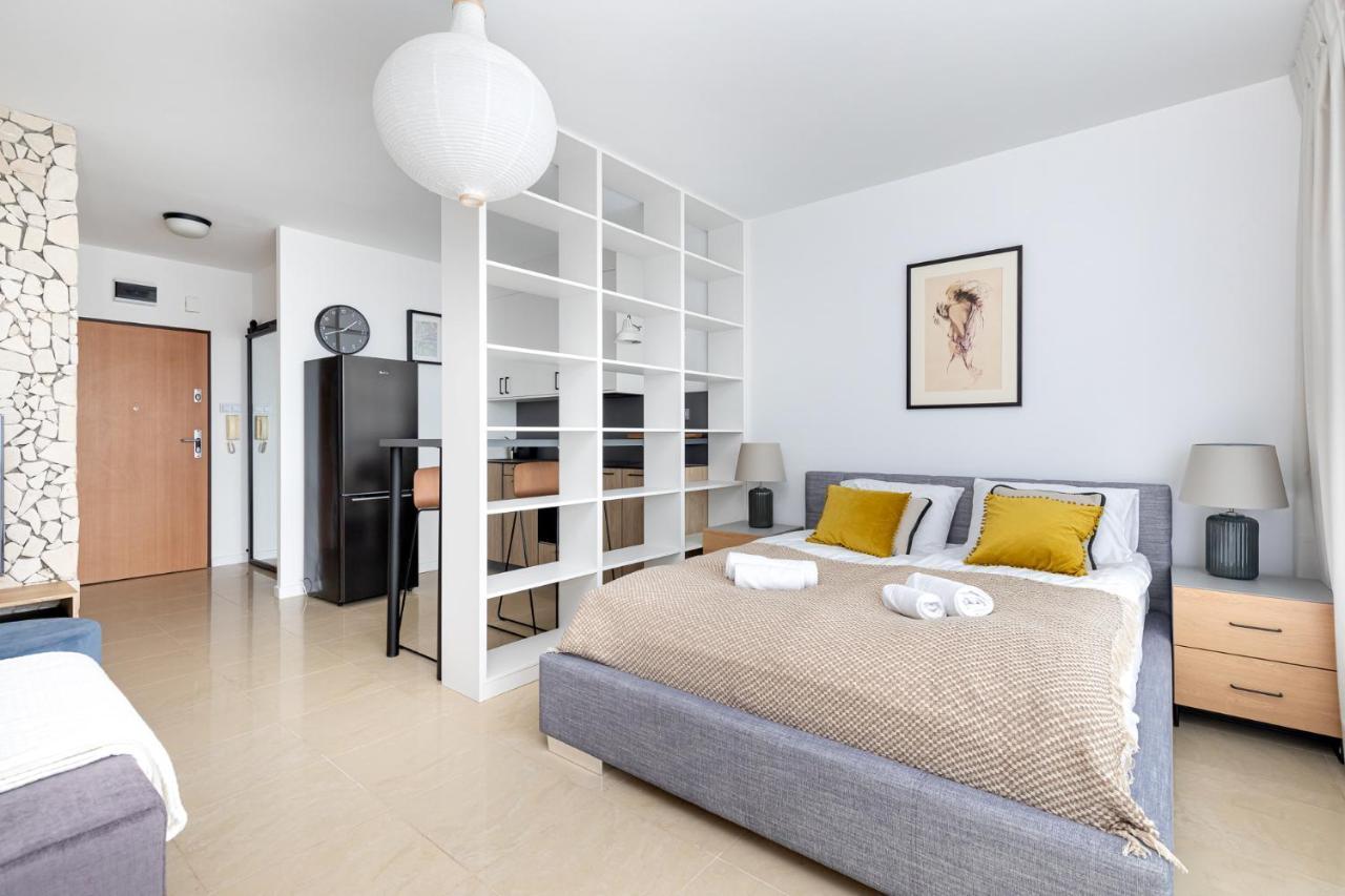 Sierpinskiego 1A - Studio With Balcony & Desk - Remote Work By Noclegi Renters Warsaw Ngoại thất bức ảnh