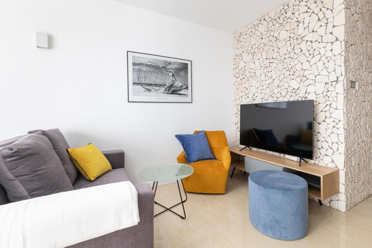 Sierpinskiego 1A - Studio With Balcony & Desk - Remote Work By Noclegi Renters Warsaw Ngoại thất bức ảnh