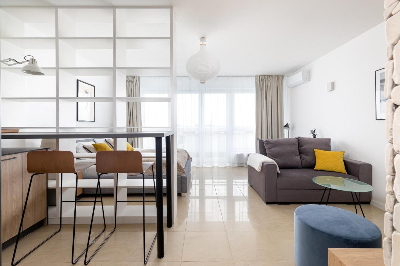 Sierpinskiego 1A - Studio With Balcony & Desk - Remote Work By Noclegi Renters Warsaw Ngoại thất bức ảnh